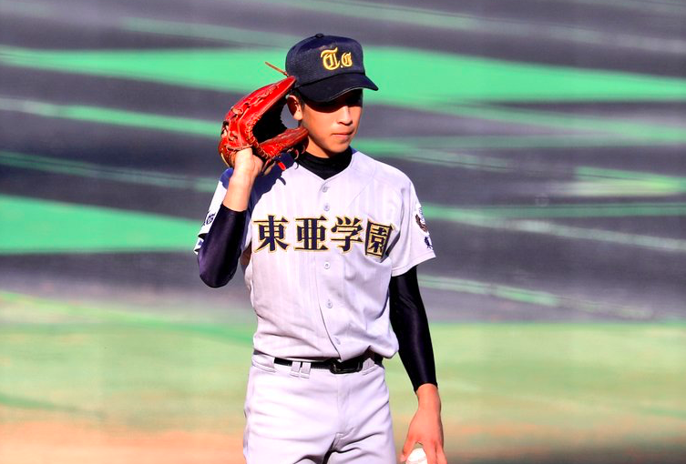 東亜学園野球部ユニフォーム （決勝で先発登板「仲間のおかげ